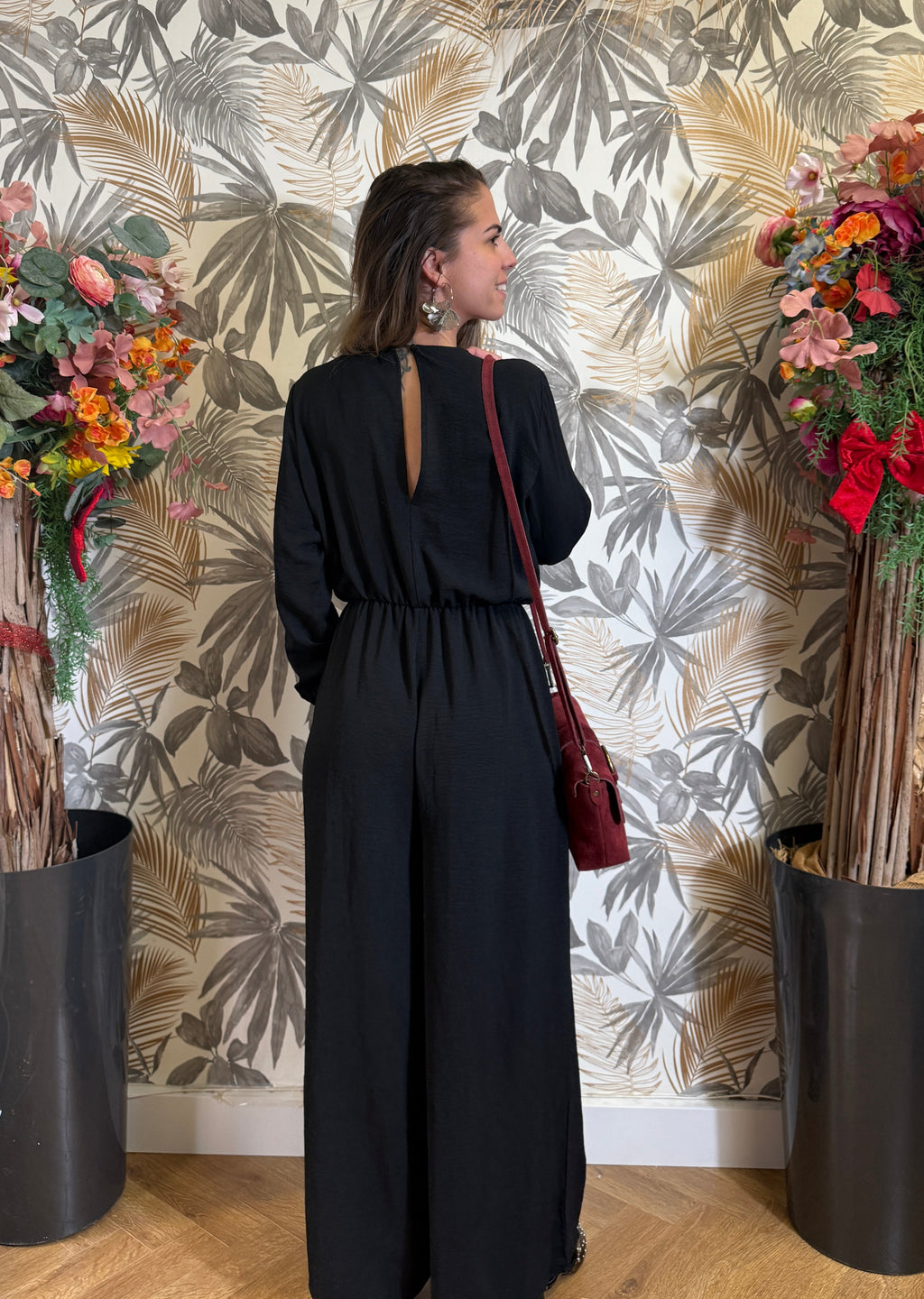 Combinaison noire à anneau central – Style chic et intemporel Le Vestiaire de Charline