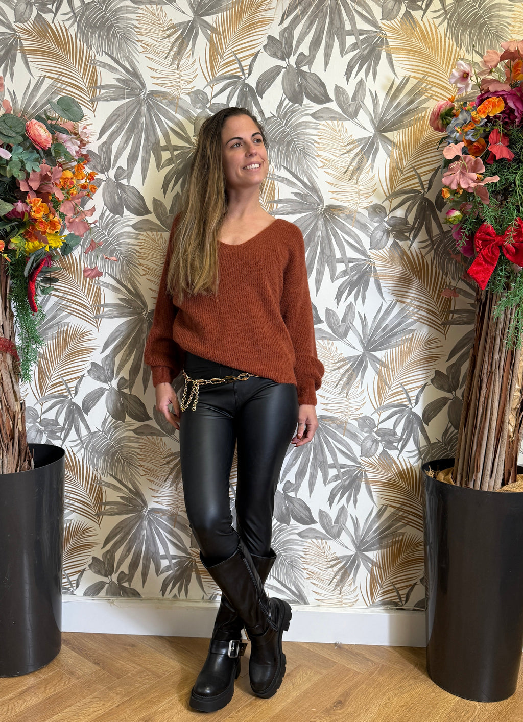 Pull rouille col V – Laine & alpaga, maille italienne douce et élégante Le Vestiaire de Charline