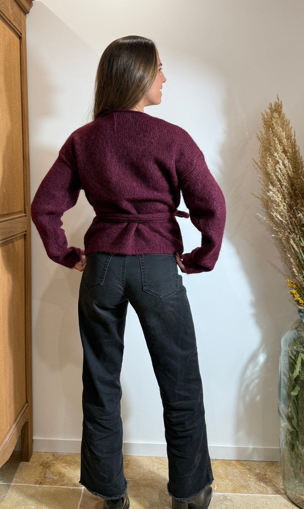 Pull Cache-Cœur Bordeaux – Maille Douce & Ceinture Le Vestiaire de Charline
