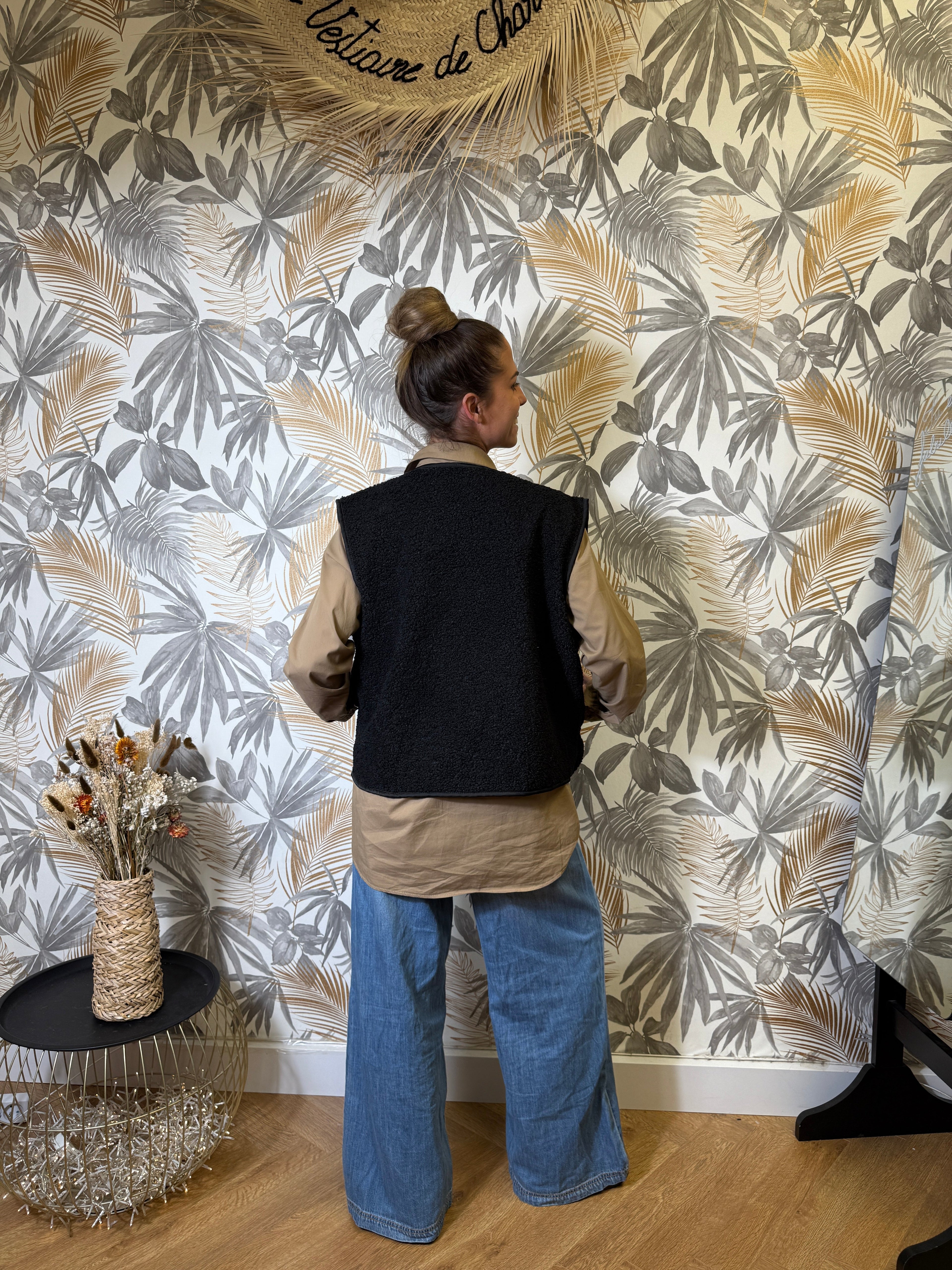 Gilet Sans Manches Teddy – Noir Le Vestiaire de Charline