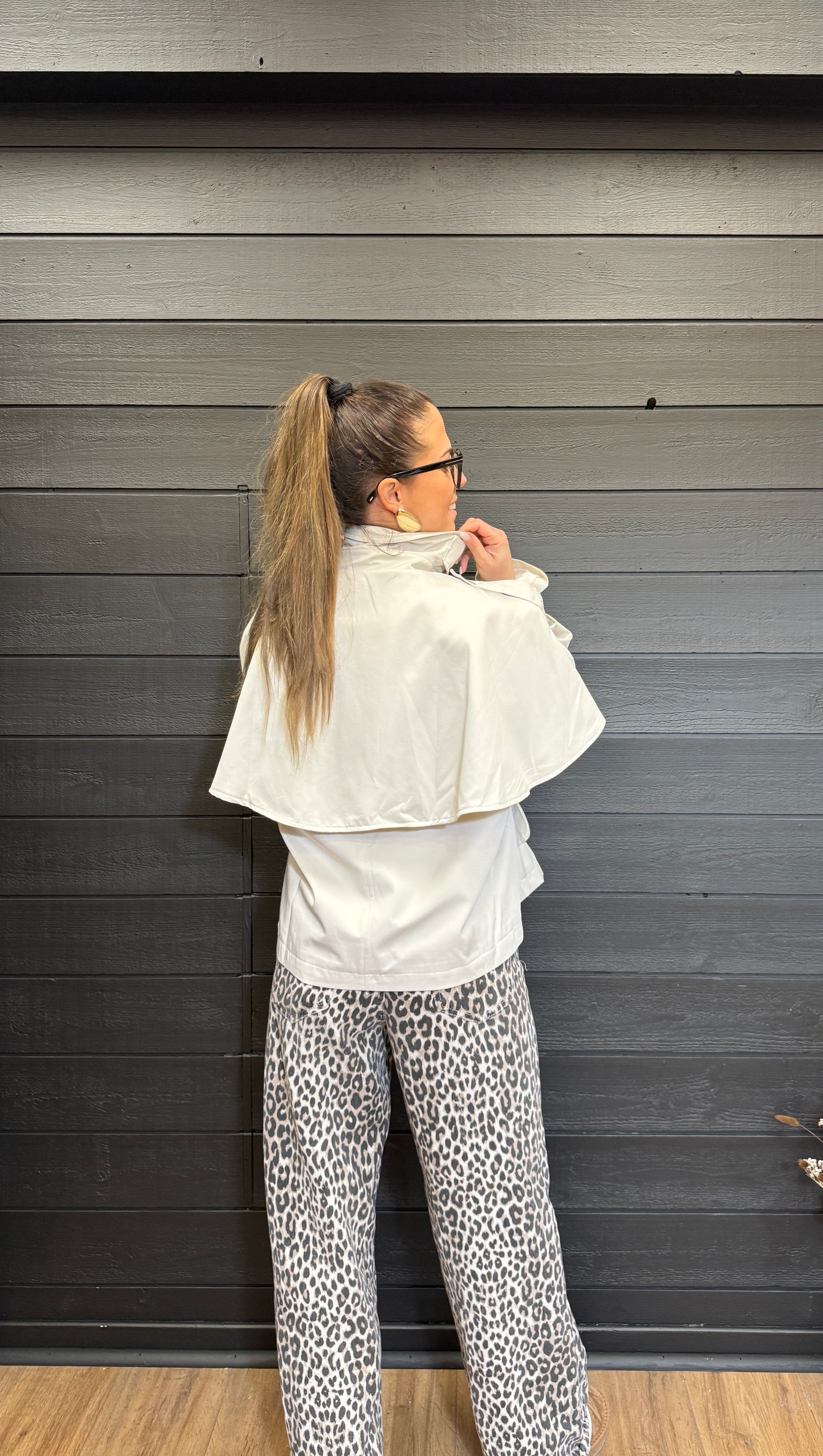 Veste beige femme courte – style moderne et casual chic Le Vestiaire de Charline