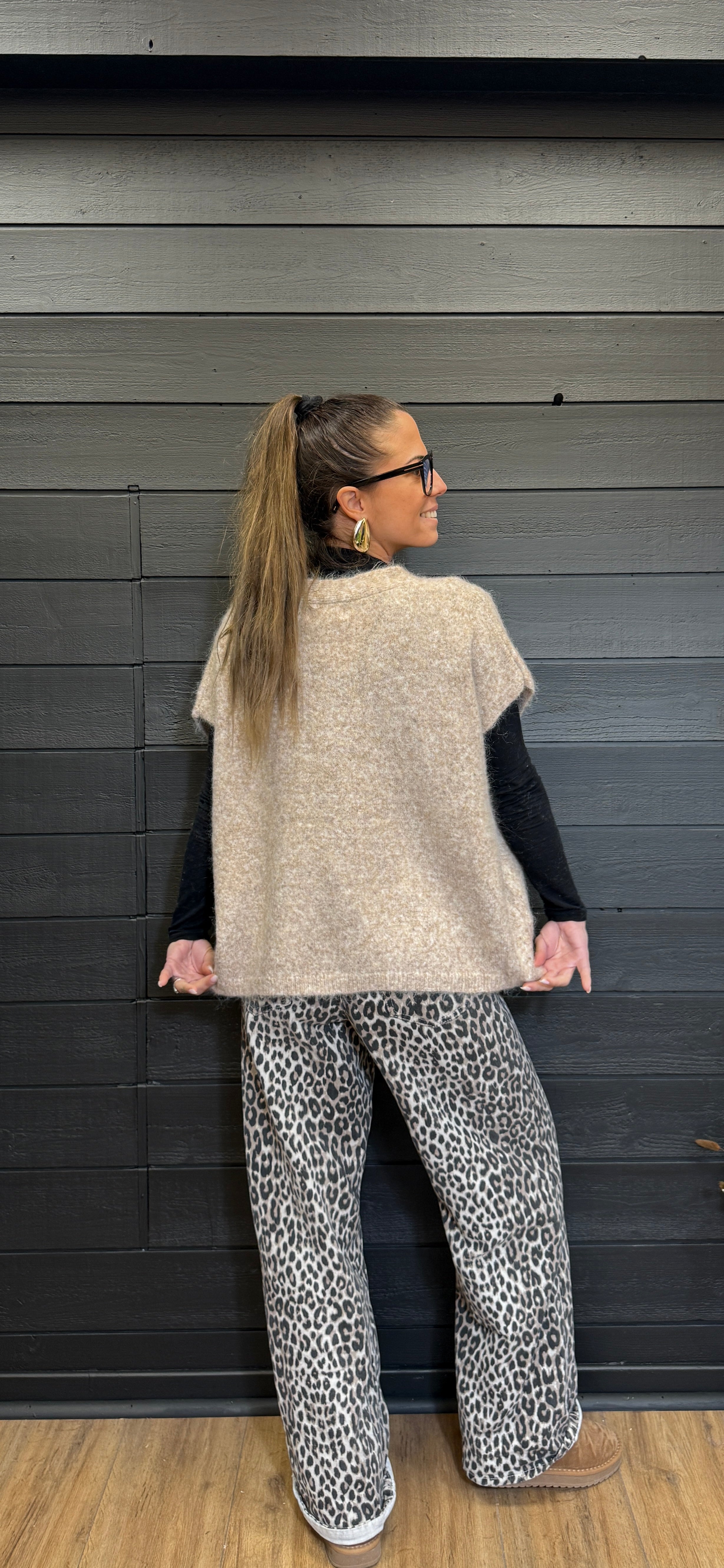 Pull sans manches marron moucheté – boutons cœur Le Vestiaire de Charline