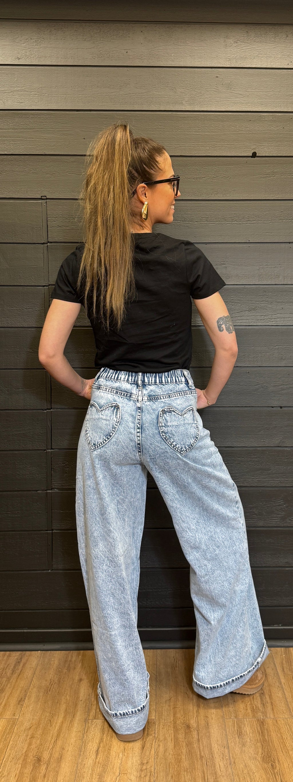 Jean large denim détails cœurs Le Vestiaire de Charline